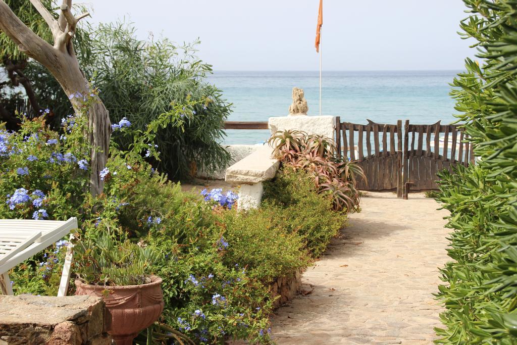 Studio Marinedda Isola Rossa Ruang foto